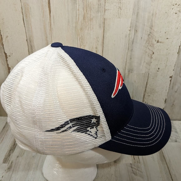 New England Patriots Fanatics Branded Fundamental Trucker Unstructured Adjustabl - Picture 3 of 5